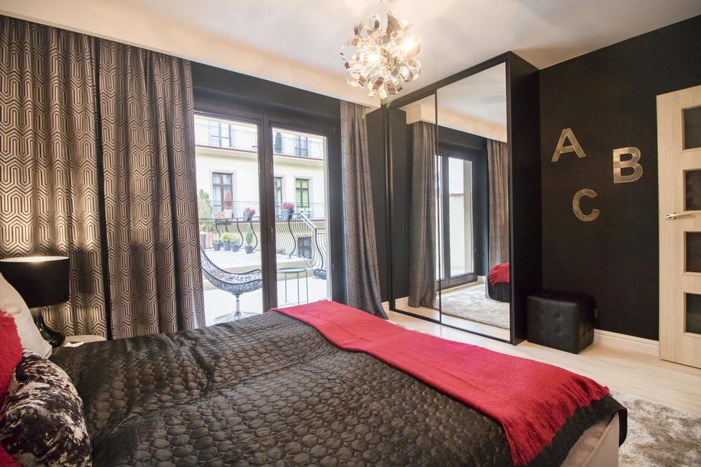 Kings City - Skawinska Apartment Краков Экстерьер фото