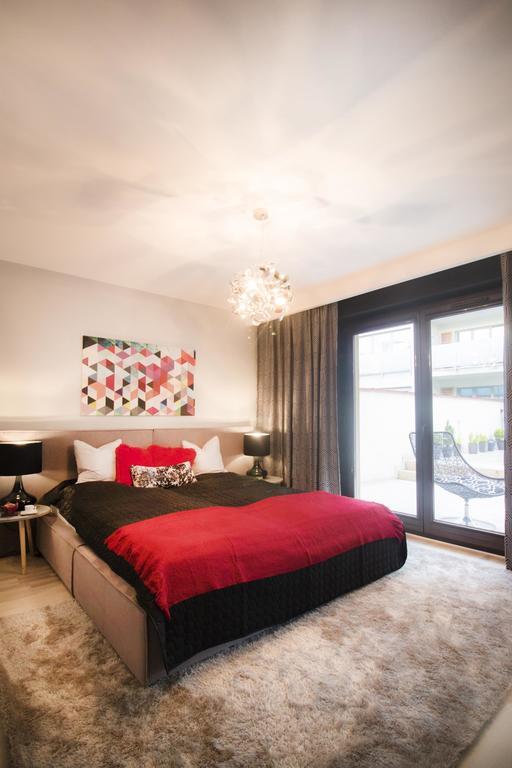 Kings City - Skawinska Apartment Краков Экстерьер фото