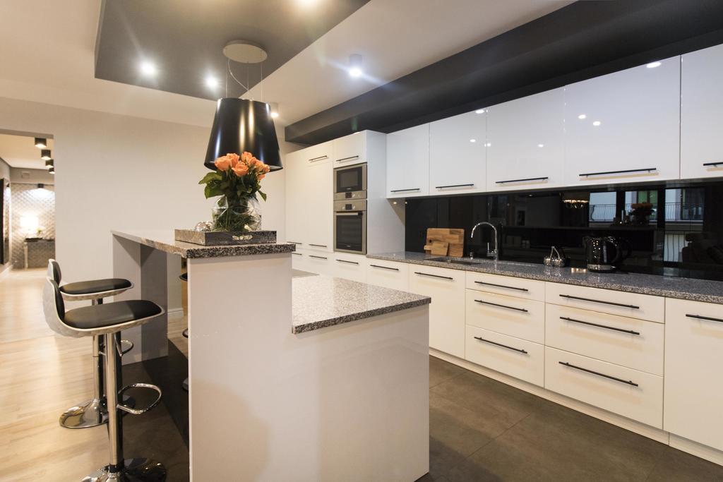 Kings City - Skawinska Apartment Краков Экстерьер фото
