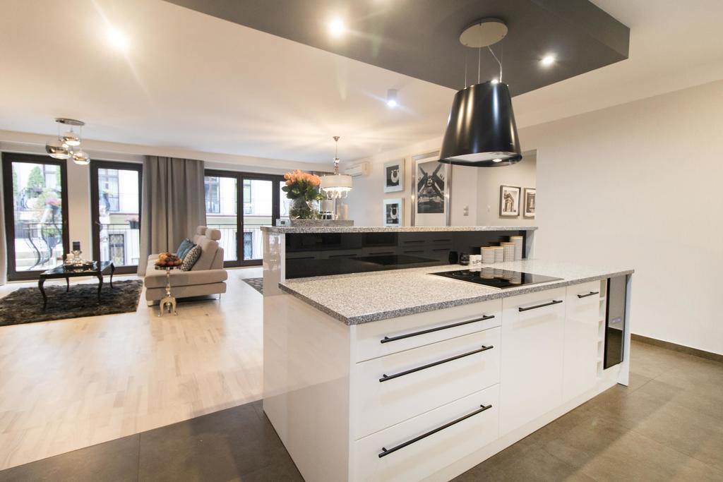 Kings City - Skawinska Apartment Краков Экстерьер фото